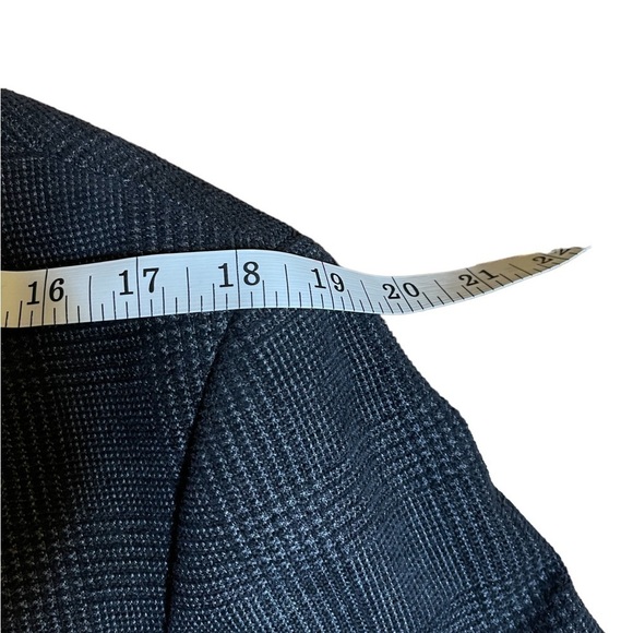 Men’s Charcoal Plaid Bullock & Jones Sport Coat - Size 40R - Picture 9 of 16